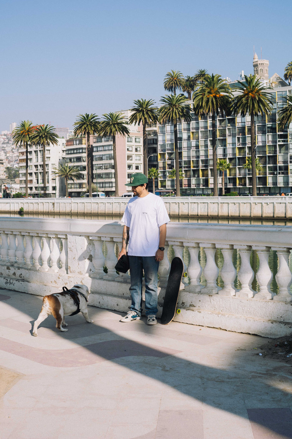 Polera Blanca Oversize – Not Too Old